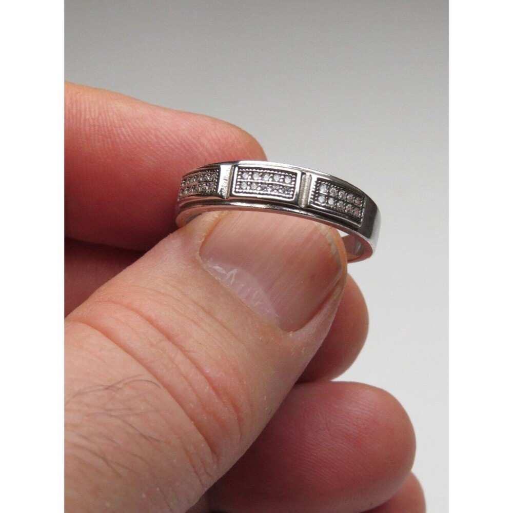 *925 Sterling Silver Diamond Band